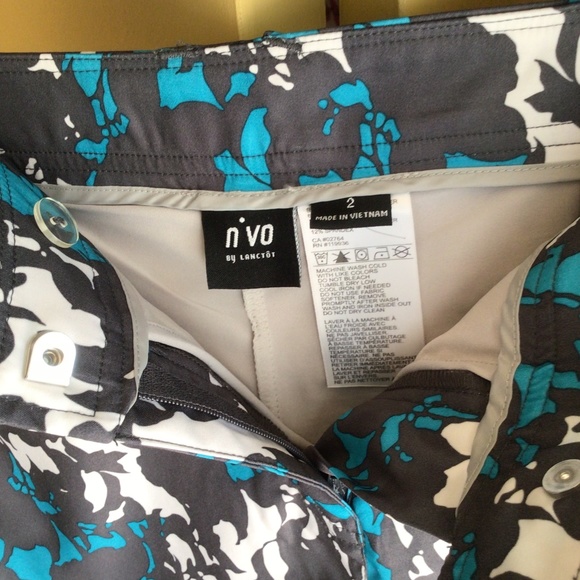 NIVO golf/pickleball Skort (size 2) - Picture 2 of 2